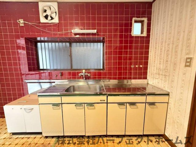 杉山手1丁目戸建のキッチン|きれいなキッチンです