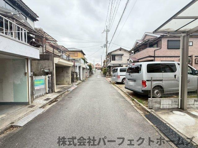 杉山手1丁目戸建の前面道路含む現地写真|前面道路含む現地写真です