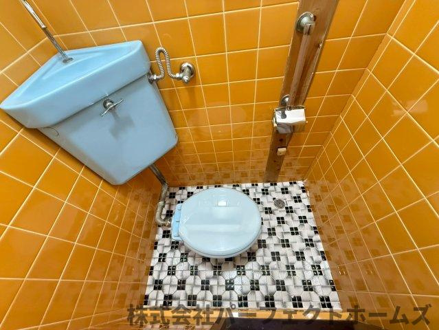 杉山手1丁目戸建のトイレ|コンパクトで使いやすいトイレです
