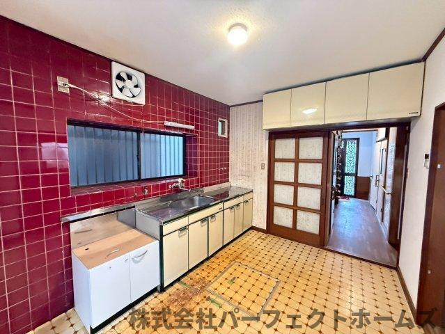 杉山手1丁目戸建のキッチン|きれいなキッチンです