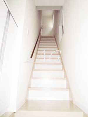 【玄関】 | エスフラット | 玄関です。