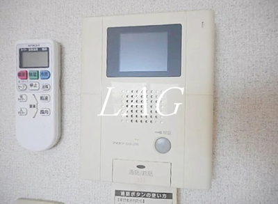 【セキュリティ】 | サンライズ参番館 | モニター付きインターホンです。