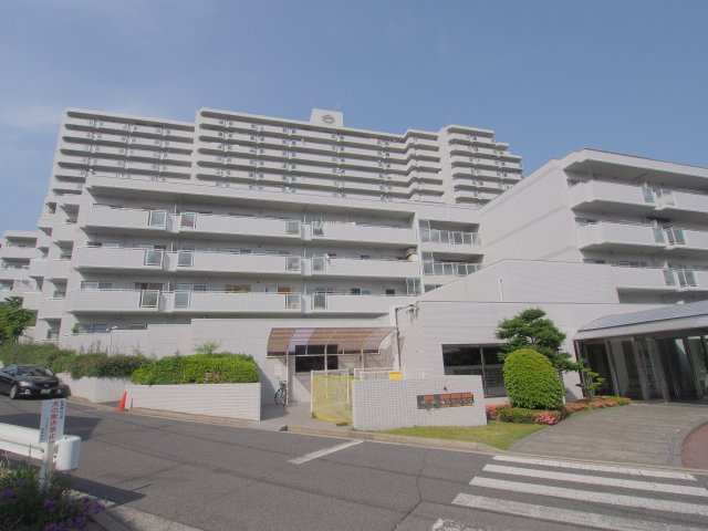 サンヒルズCO-OPマンションの外観