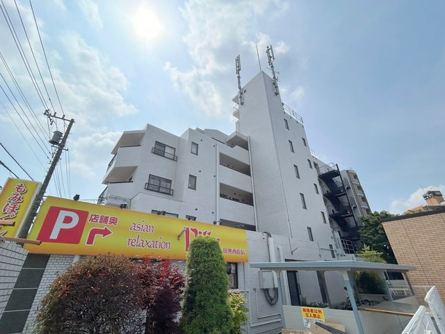 西原ＩＳハイツの外観
