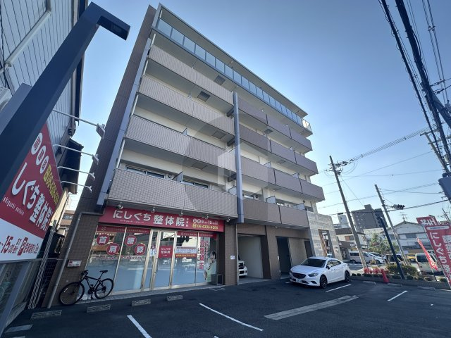 サ・ファミーユの外観