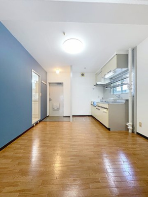 【居間・リビング】 | グレイスコート幸Ⅰ | ※同建物ほかのお部屋の写真です。