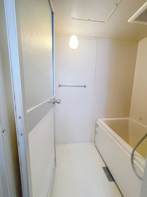 【浴室】 | グレイスコート幸Ⅰ | ※同建物ほかのお部屋の写真です。