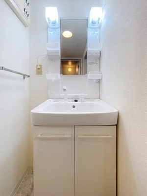 【洗面所】 | グレイスコート幸Ⅰ | ※同建物ほかのお部屋の写真です。