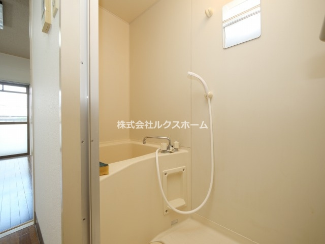 ローズインローズ2の浴室