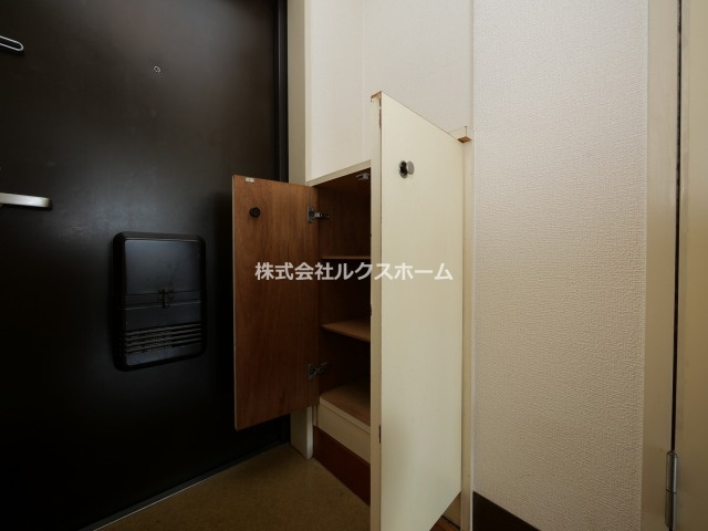 ローズインローズ2の収納