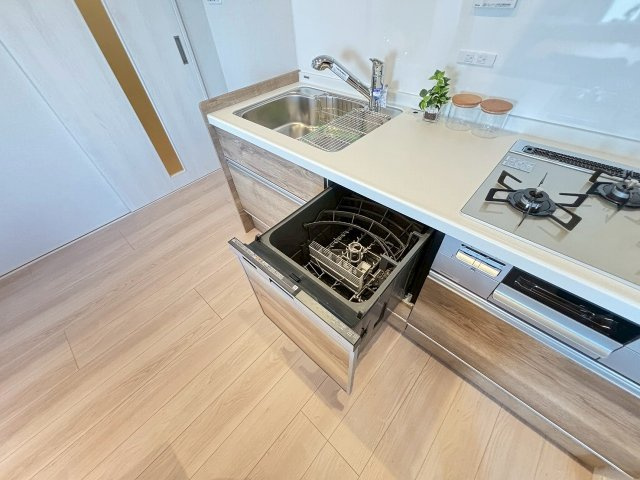 【キッチン】 | グローリオ高円寺 | 今や必需品となりました、食器洗浄乾燥機能！「使わない」なんて言わないで下さい・・・とっても便利機能です♪