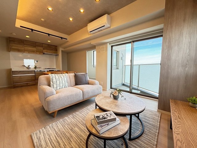 【浴室】 | グローリオ高円寺 | 1317を採用した浴室♪浴室換気乾燥機能も搭載です！一日の疲れを癒す空間は落ち着きのある色合いで仕上げてみました。