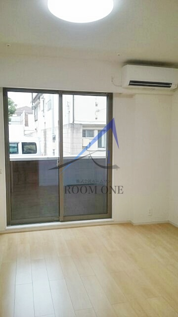 パレシュクルの居間・リビング|洋室のお部屋です。