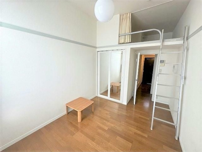 【洋室】 | レオパレス峰岡