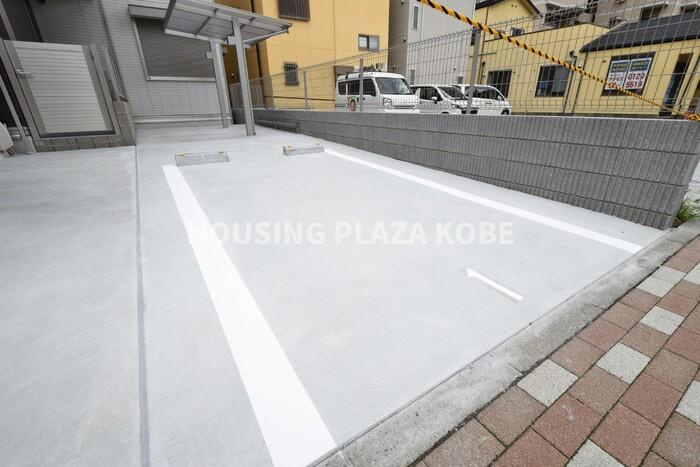 Premiere SAKURAの駐車場