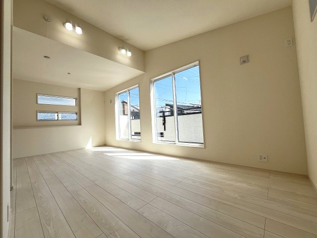 【寝室】 | 福岡市南区弥永1丁目　4号棟（全4棟）【仲介手数料無料・0円】 | 現地写真。2階主寝室です。