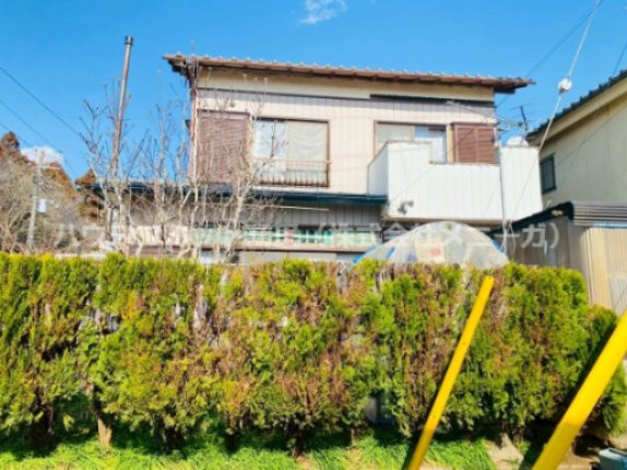 十倉　中古戸建の前面道路含む現地写真