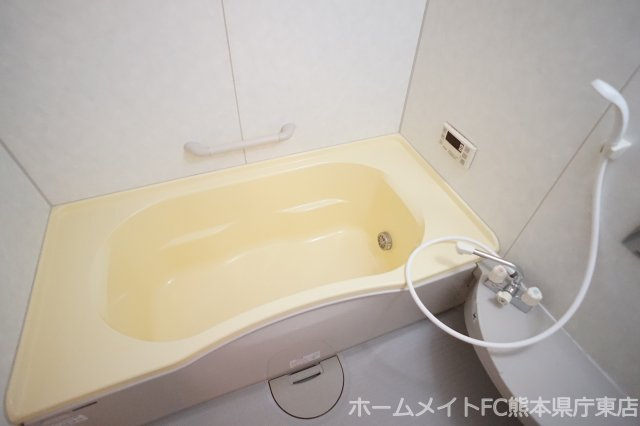 熊本市東区八反田２丁目の賃貸マンションの浴室