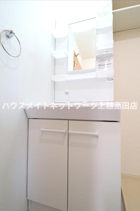 タウンコートながみねの独立洗面台|洗髪洗面化粧台