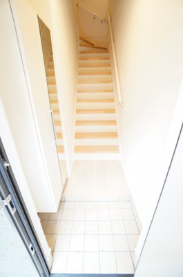 【玄関】 | ウエストヒルプラム | ※同物件・同タイプの写真です。