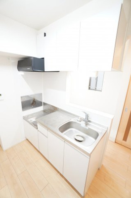 【キッチン】 | ウエストヒルプラム | ※同物件・反転タイプの写真です。