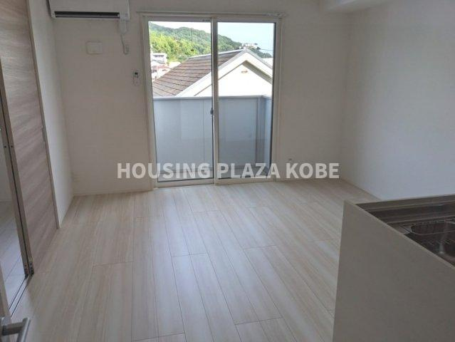 クローバー富士５号館の居間・リビング