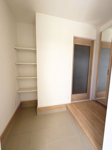 【玄関】 | 福岡市南区弥永1丁目　3号棟（全4棟）【仲介手数料無料・0円】 | 現地写真。