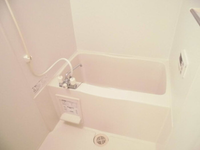 【浴室】 | コモドA棟 | ※同物件・同タイプの写真です。