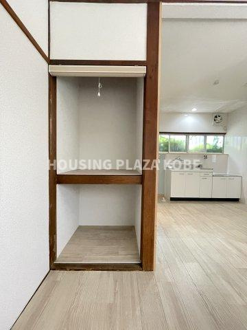 須磨浦通４丁目貸家の収納