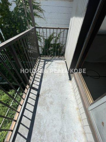 須磨浦通４丁目貸家のバルコニー