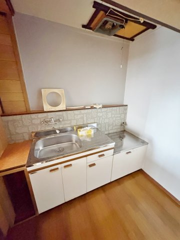 小平市学園西町２丁目の賃貸マンションのキッチン