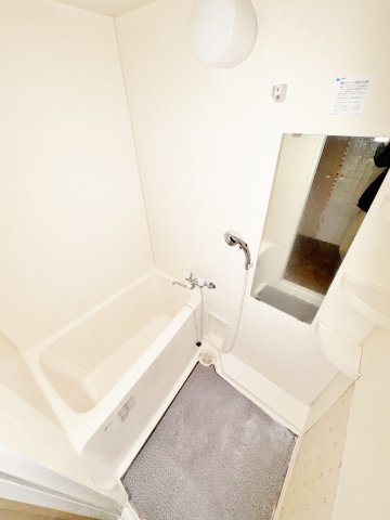 小平市学園西町２丁目の賃貸マンションの浴室