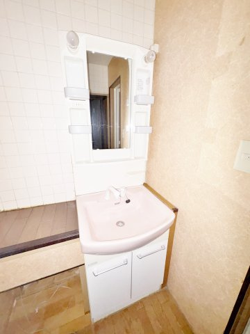 小平市学園西町２丁目の賃貸マンションの洗面所