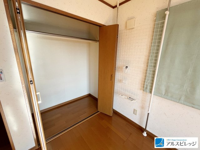 中古／川越市大字砂新田の洋室|奥行きのあるクロゼット