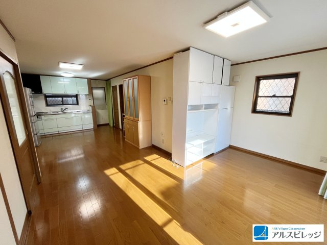 中古／川越市大字砂新田の居間・リビング|広々約19帖のLDK