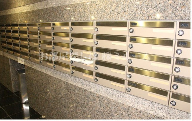 ルーブル高田馬場のその他共用部分|メールボックス