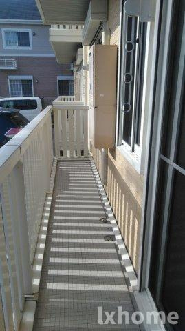 グランシャリオのバルコニー|暖かな日差しのふりそそぐバルコニー