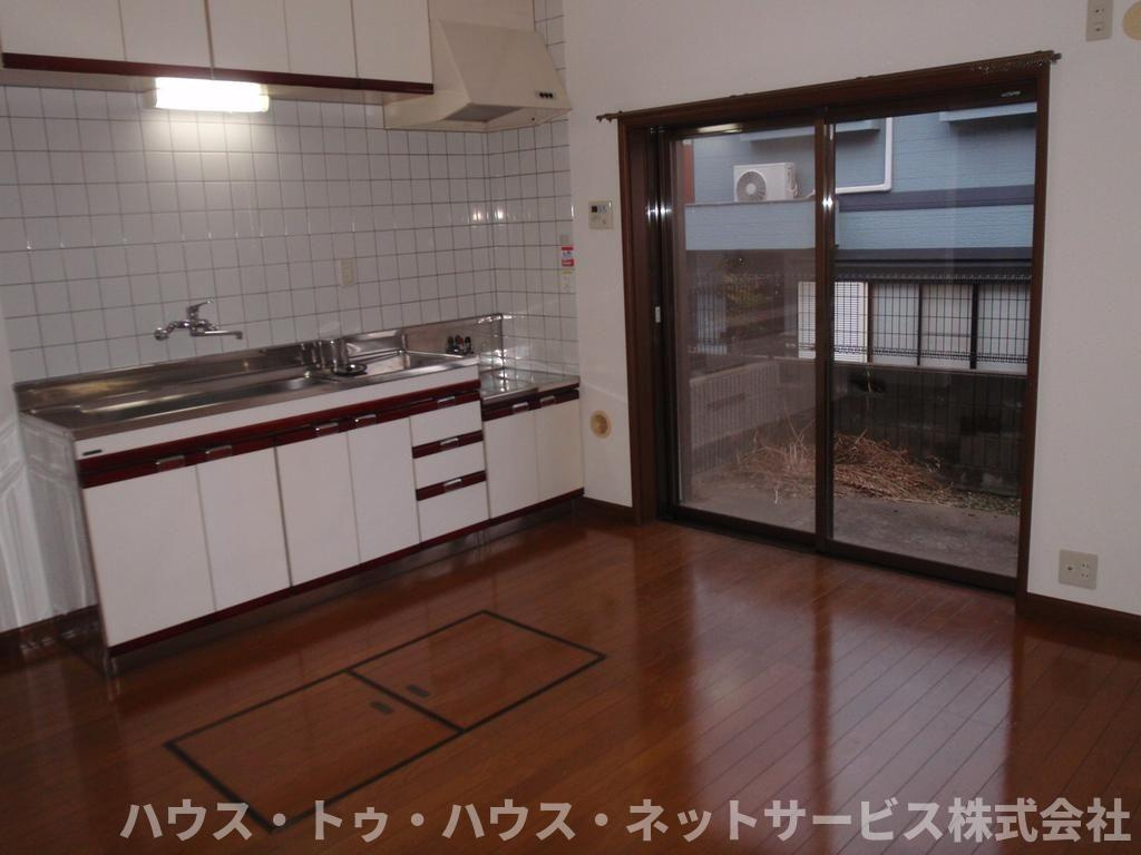 シャルムユタカの洋室