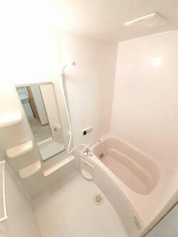 メゾン　ジュネスの浴室