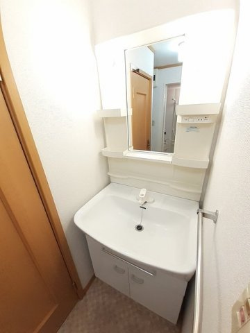 メゾン　ジュネスの洗面所