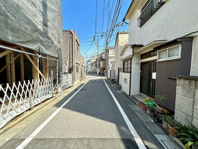 【TOKYO BASE】豊島区長崎5丁目　新築戸建の前面道路含む現地写真|2026.02.24撮影

現地ご見学希望・資料請求などお気軽にお問い合わせ下さい！
03-5990-5201