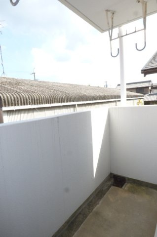 リード岡崎２４８のバルコニー