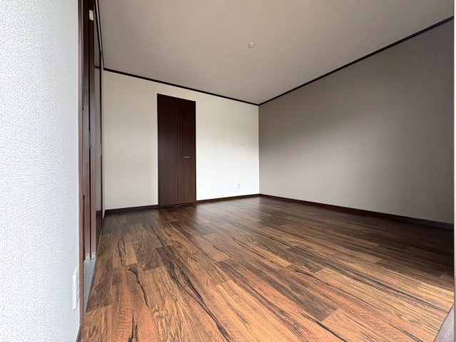 コーポリヲの洋室|個人の部屋や寝室として使える洋室です