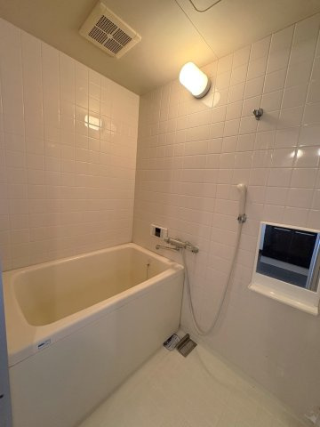 コーポリヲの浴室|お風呂です