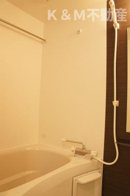 リブリ・豊四季セブンの浴室|日々の疲れを癒すお風呂付です