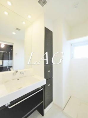 【洗面所】 | イーストープ用賀 | 独立洗面台です。