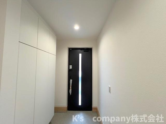 ◎茅ヶ崎市高田4丁目　新築戸建　2号棟の玄関|玄関周辺スペース◇