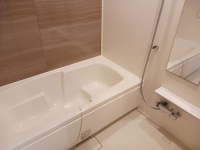 【浴室】 | レスポワールＢ | 落ち着いた空間のお風呂です