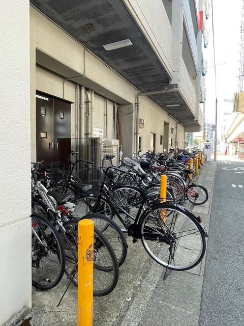 プレアール西町の駐車場