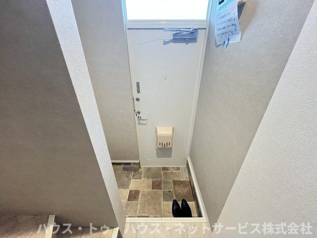 レジデンス・渋谷 B棟の玄関